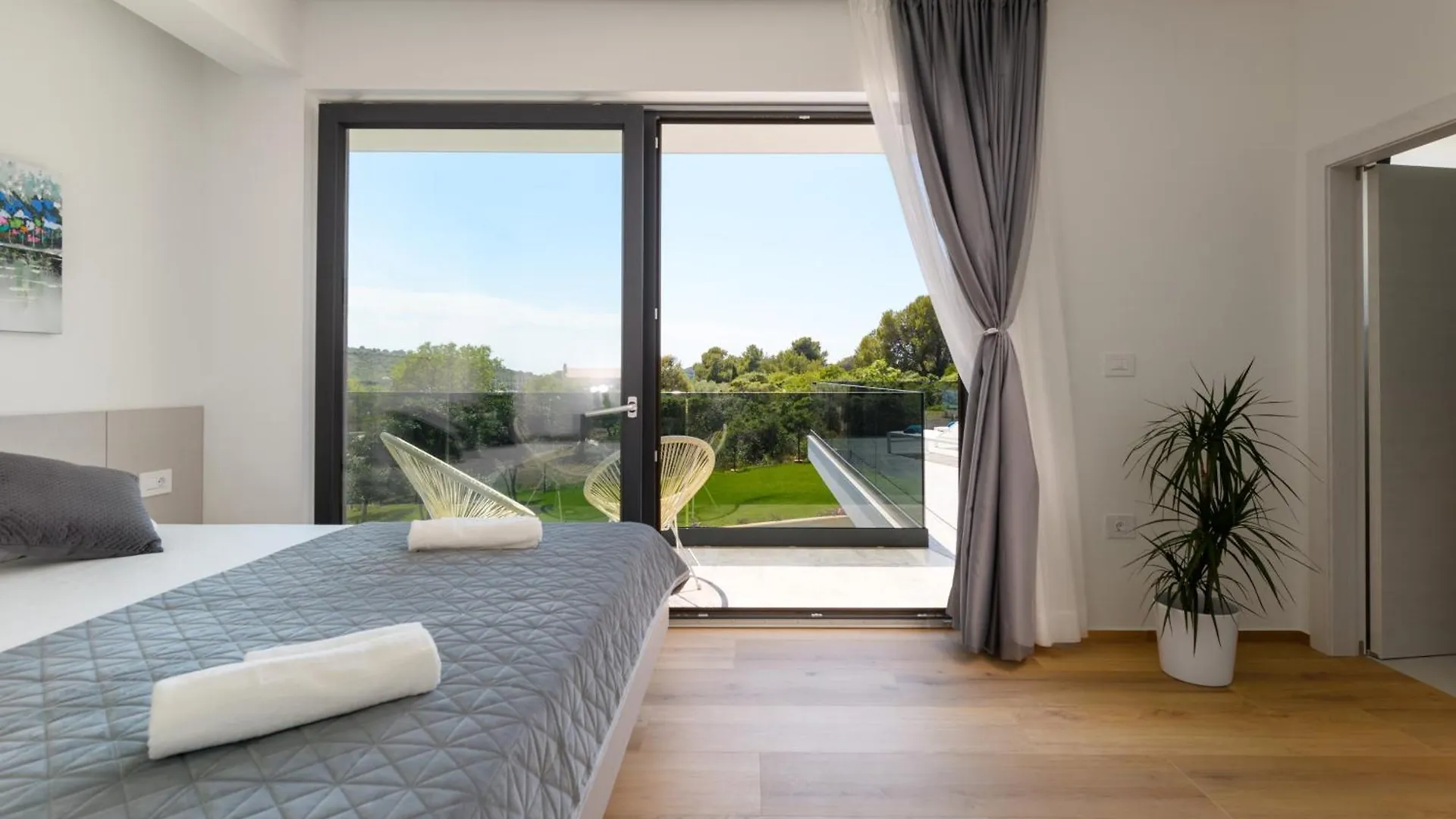 Luxury Villa Luni With Big Private Pool And Hot Tub In Medulin Pula Croatia