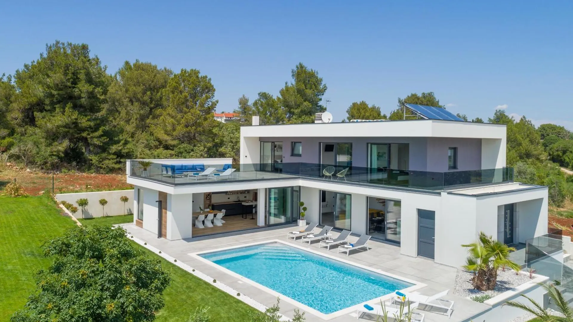 Luxury Villa Luni With Big Private Pool And Hot Tub In Medulin Pula 0*,  Croatia